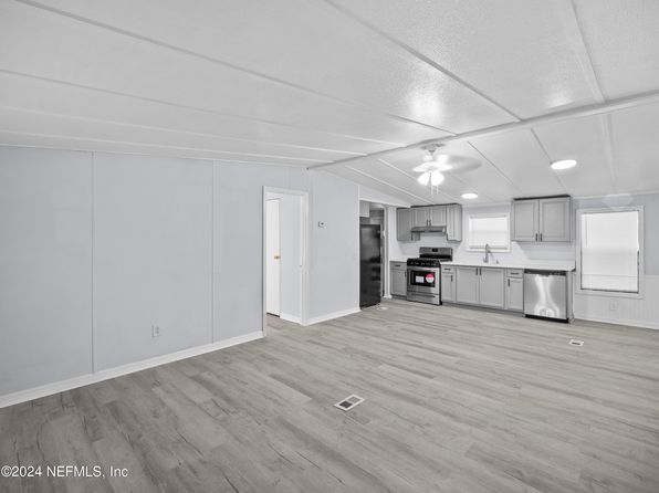 75531 JOHNSON LAKE Drive, Yulee, FL 32097