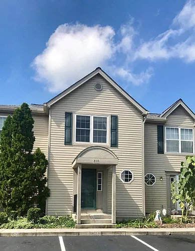 2015 Jasper Ln Photo 1