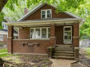 818 N 3rd St, Clinton, IA 52732