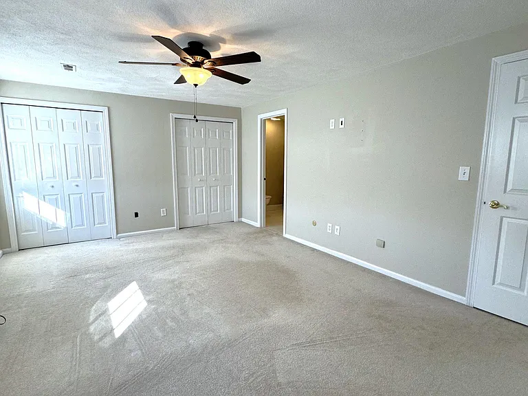 399 Pond St #B6 — Photo 12