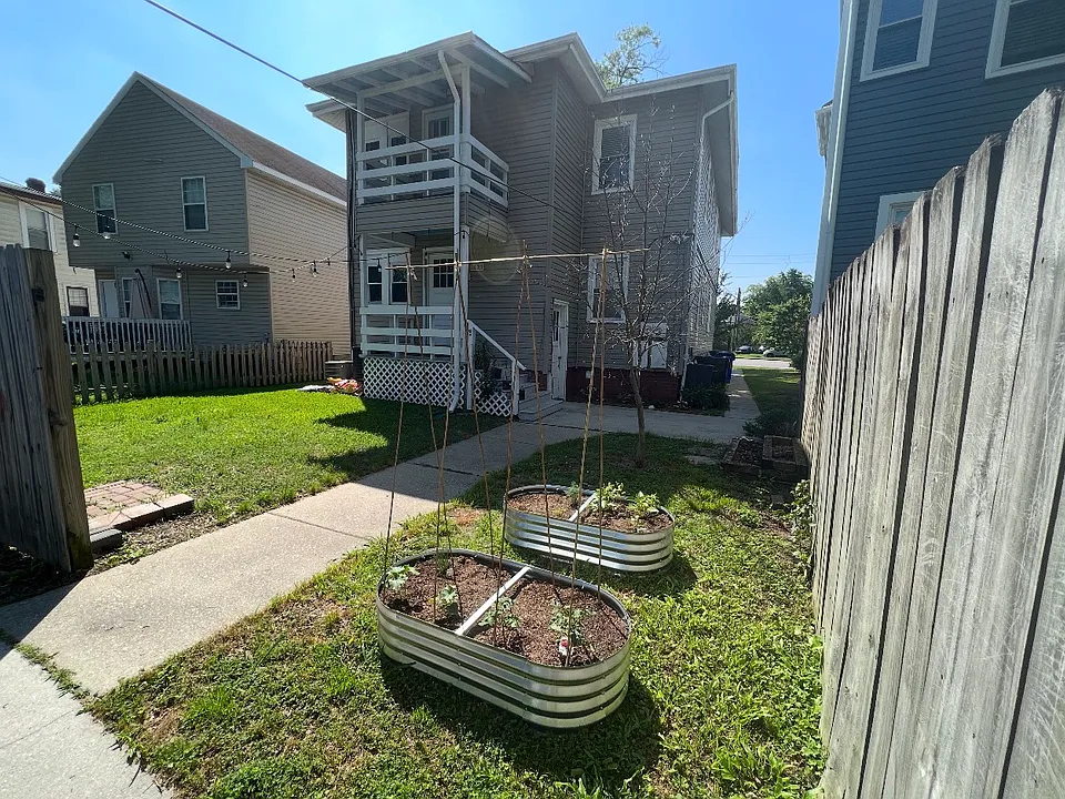 1623 Lafayette Blvd #B