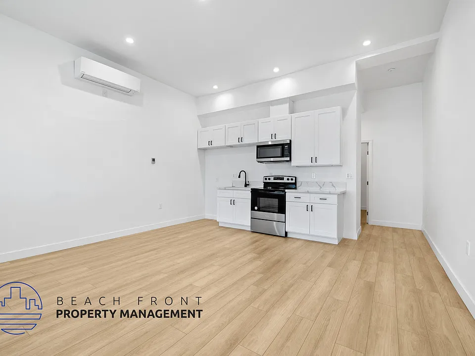 1049 Pine Ave #1053