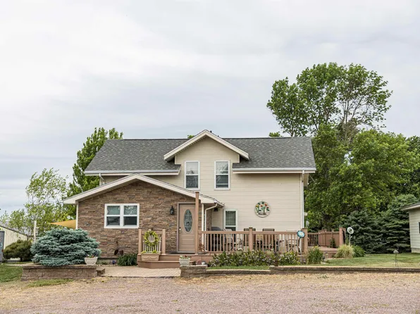 654 91st St, Beaver Creek, MN 56116
