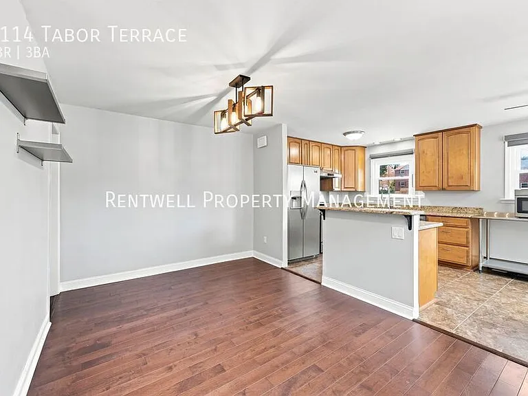 1114 Tabor Ter — Photo 4
