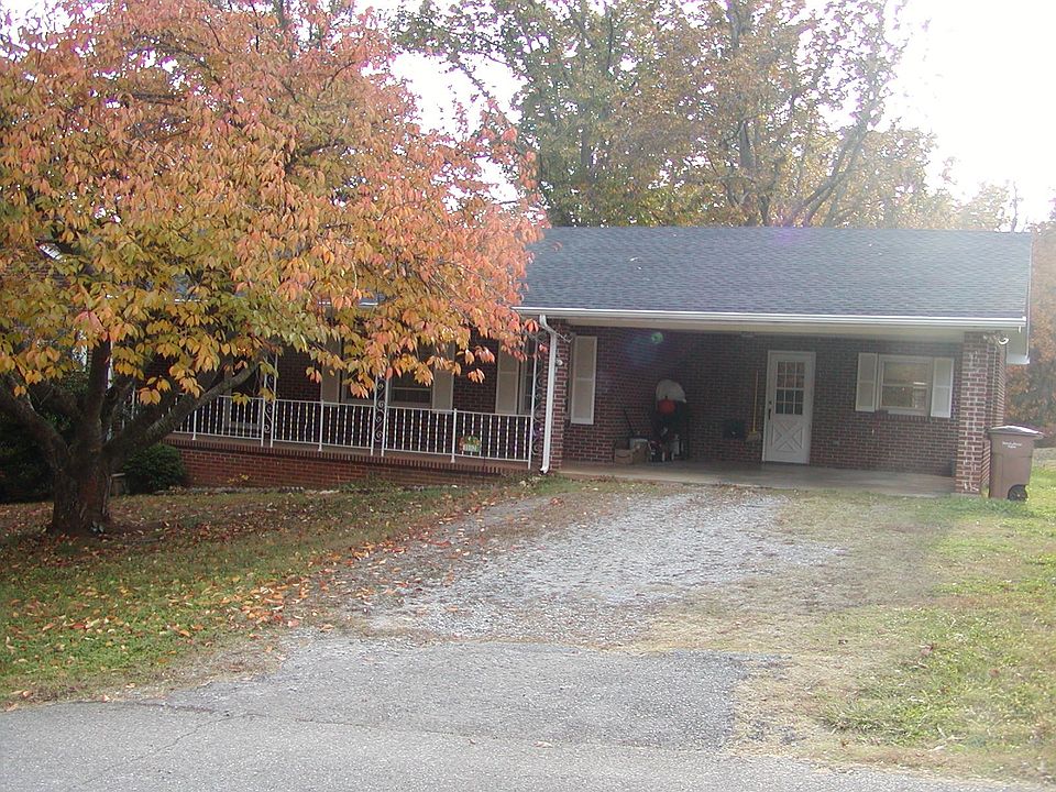 2nd image of 1102 Harris St