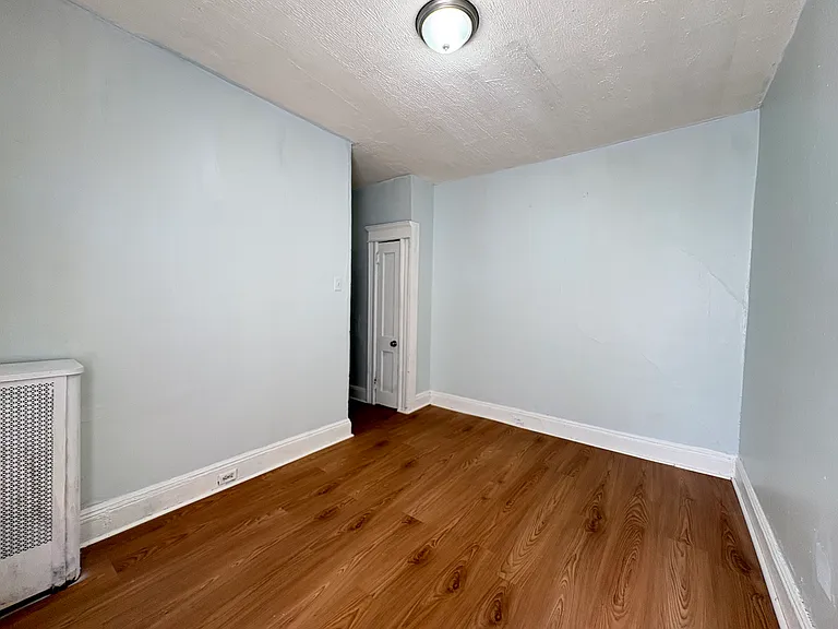148 Virginia Ave #3 — Photo 3