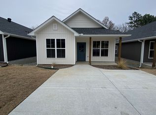 1015 Brookside Dr, Little Rock, AR 72227