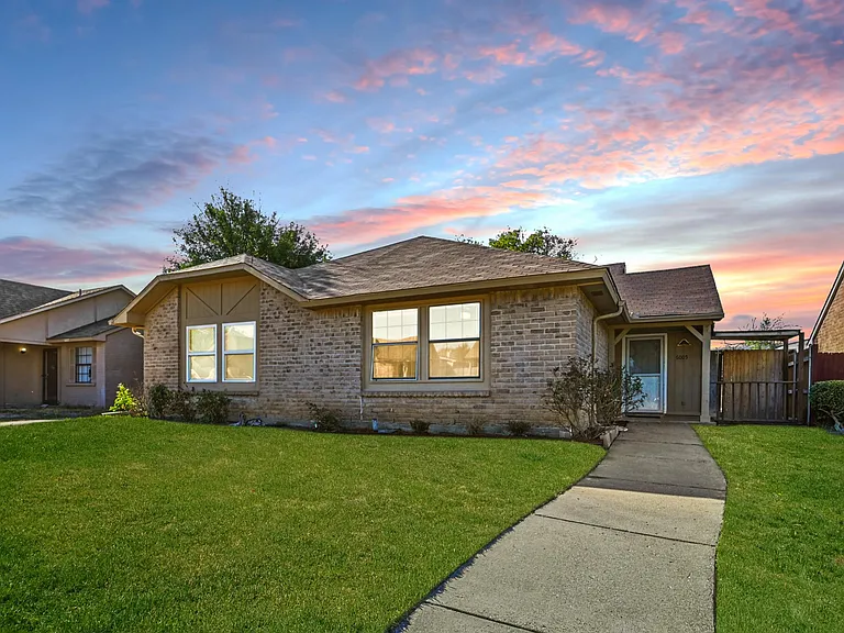 6005 Dooley Dr — Photo 1