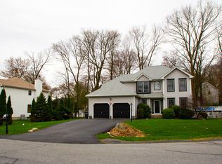 113 Anna Ct, Stroudsburg, PA 18360