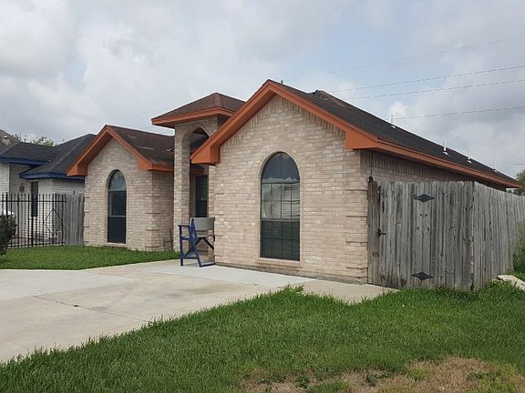 2nd image of 5803 Grande Blvd