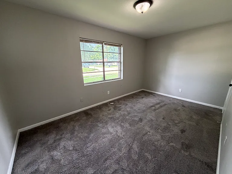 1401 Gardenia St — Photo 9