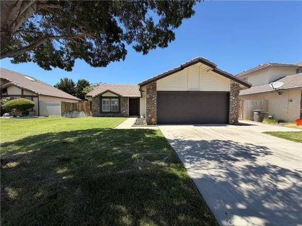 44937 Gloriosa Ln, Lancaster, CA 93535