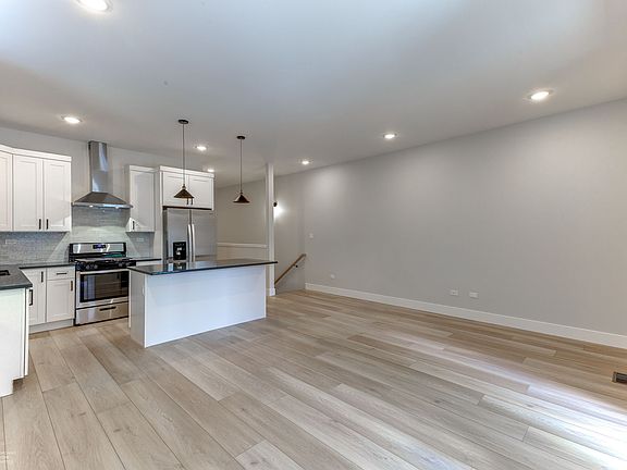 2nd image of 1214 W Carmen Ave #102