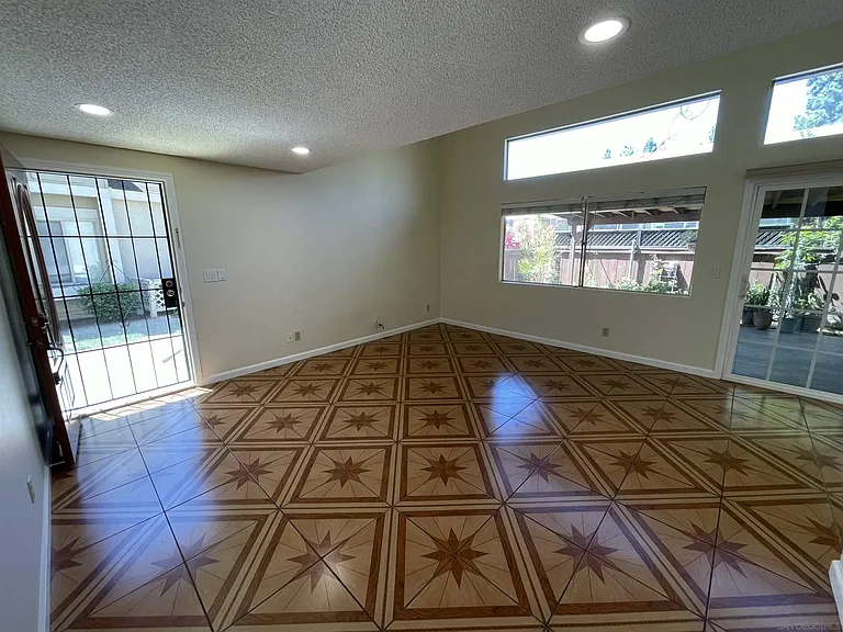 7055 Appian Dr #B — Photo 10