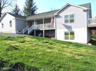 249 River Valley View Dr, Harpers Ferry, WV 25425