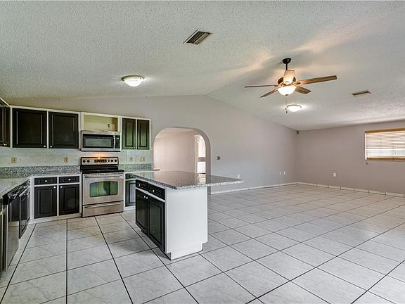 5th image of 8232 Donaldson Dr