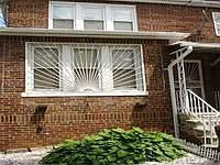 1st image of 2718 Tenbroeck Ave