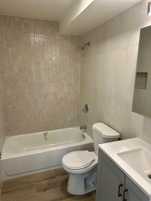 1st image of 6 Villa Verde Dr