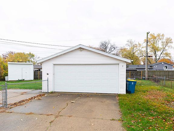 4th image of 2615 Castine Walk
