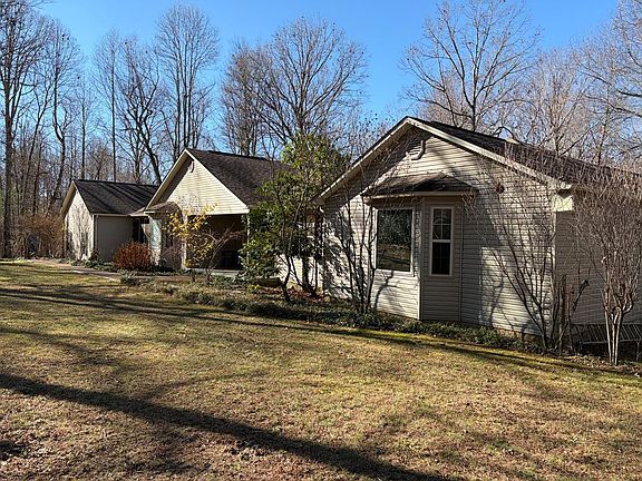 3rd image of 2025 Old Bon Air Rd