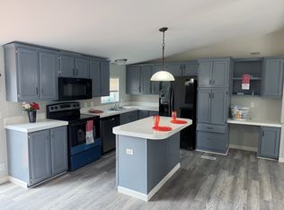 4410 Brown Station Rd #28, Columbia, MO 65202