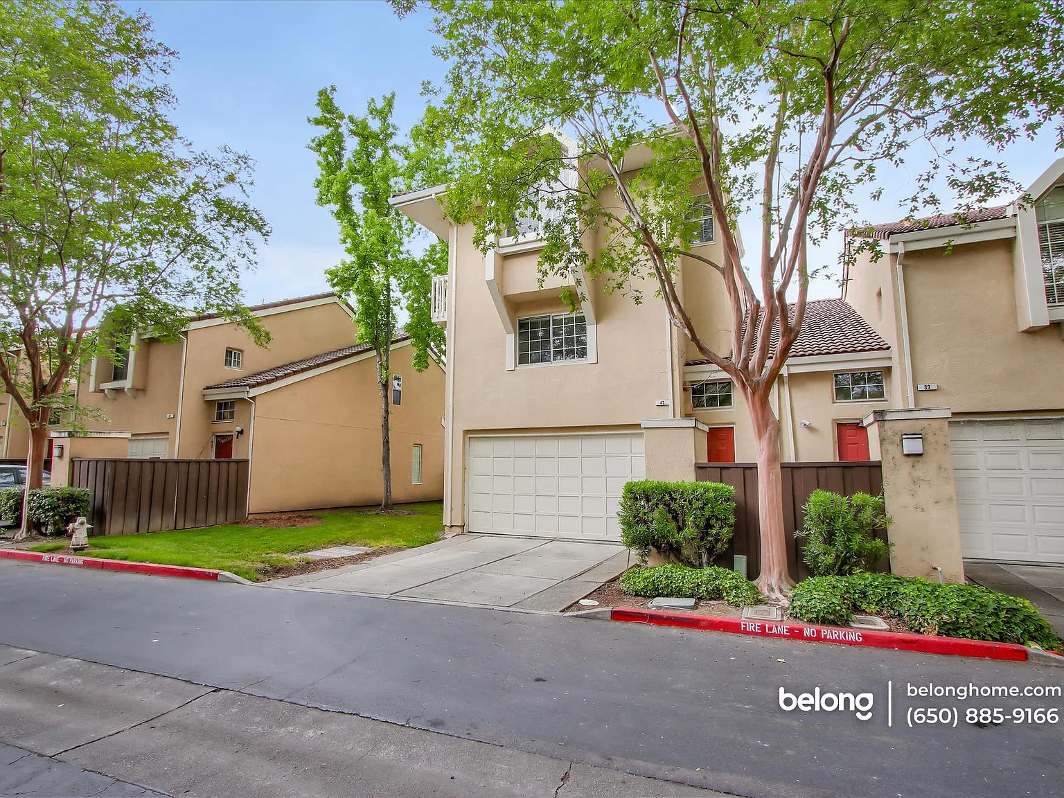 3 bed, 2.0 bath, 1705 sqft, $4,295 — Photo 2
