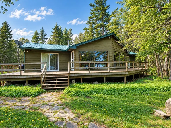 B40440 W Shore Rd, Georgian Bay, ON L0K 1S0