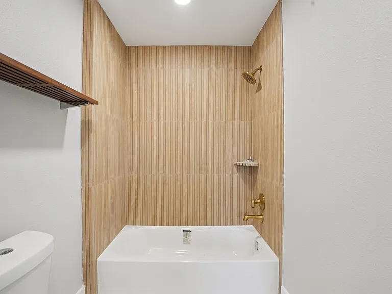 1410A Elliott St #2 — Photo 5
