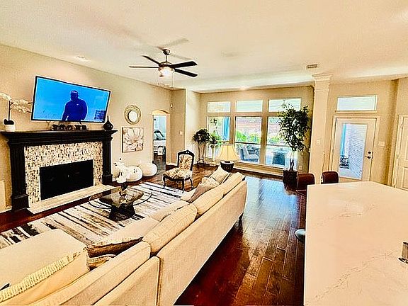 4th image of 7048 Whisperfield Dr