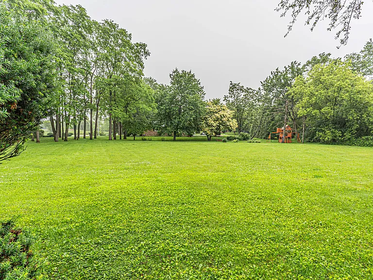 2330 Coach Rd — Photo 18