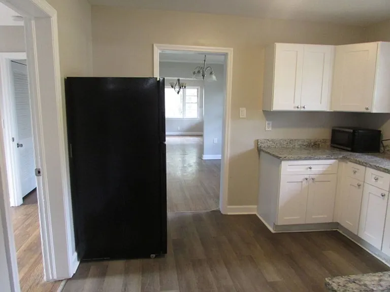 613 S Lafayette Dr — Photo 4