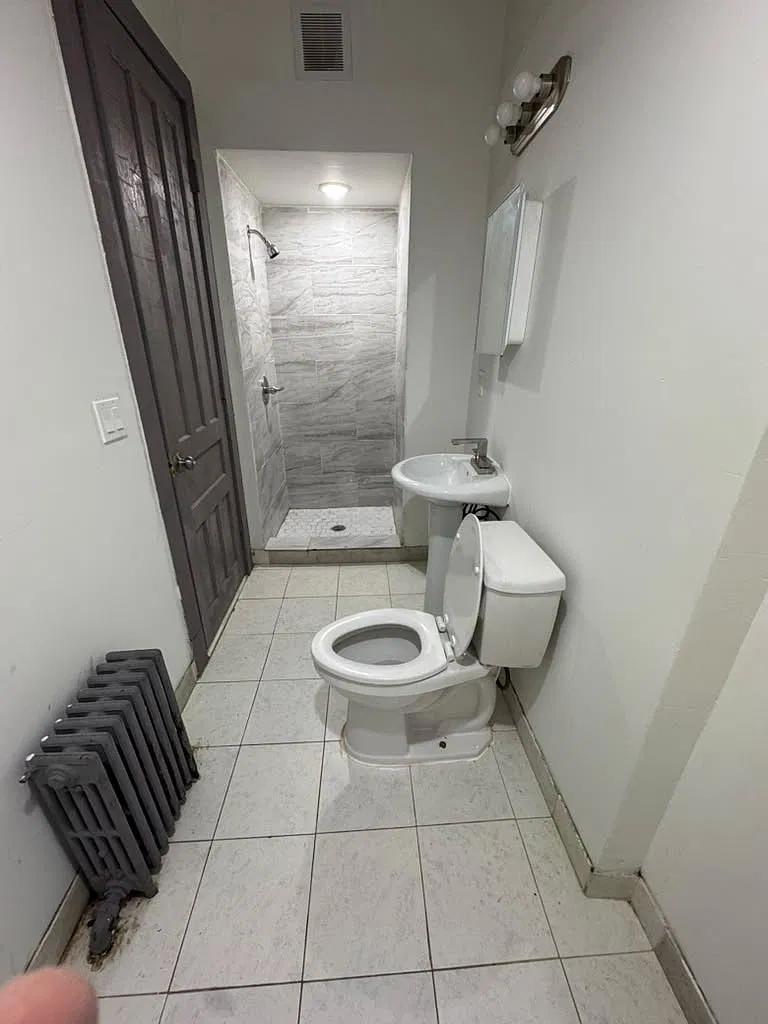 3 bed, $1,599 — Photo 4