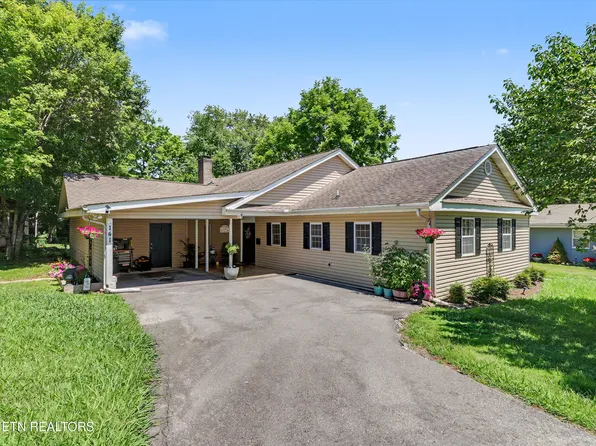 141 S Purdue Ave, Oak Ridge, TN 37830