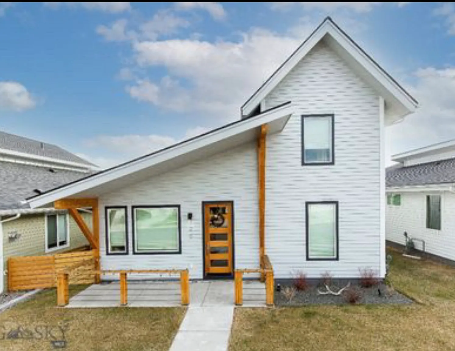 3 bed, 1284 sqft, $2,500 — Photo 1