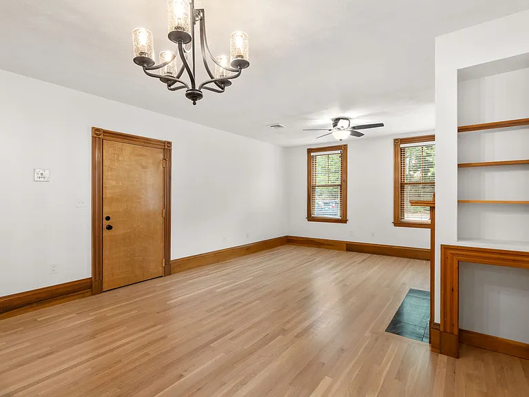 75 Ferrin St #1 — Photo 7