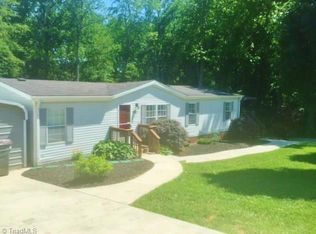 421 Drum Rd, Reidsville, NC 27320