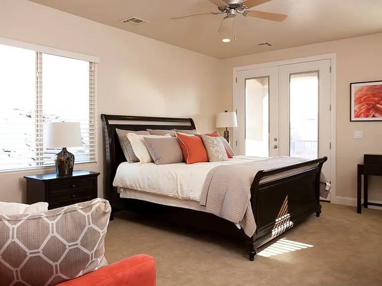 N Coral Ridge Dr — Photo 13