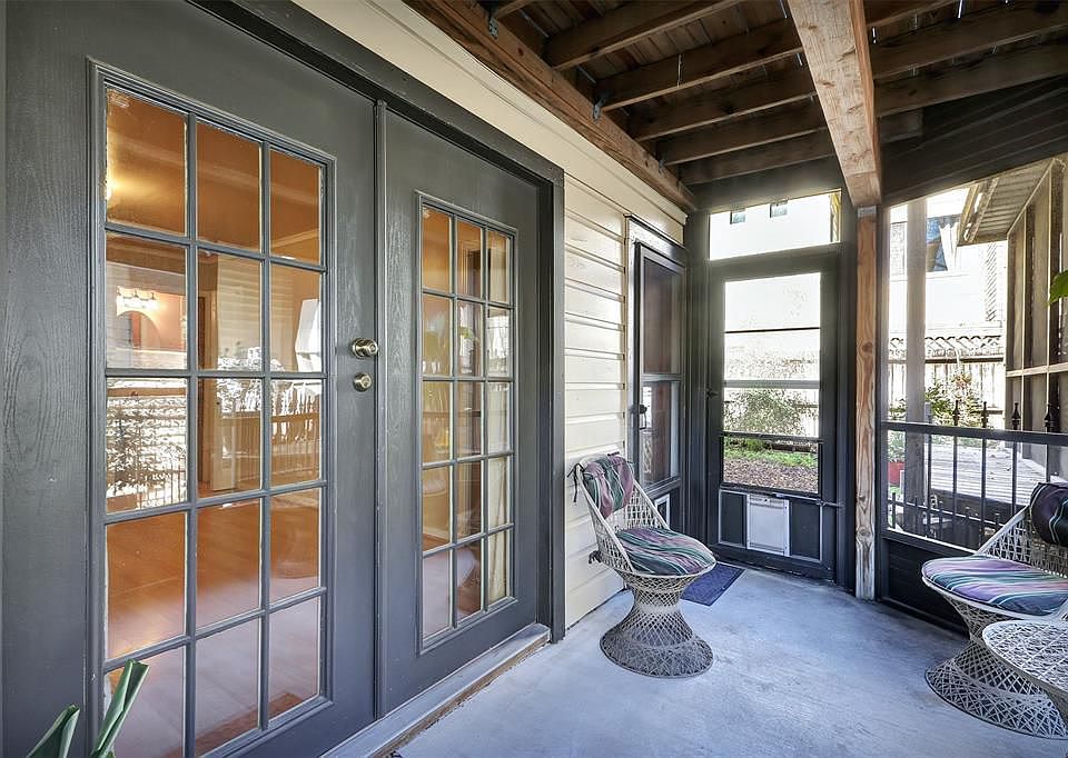 1st image of 3504 Mount Vernon St #1/2
