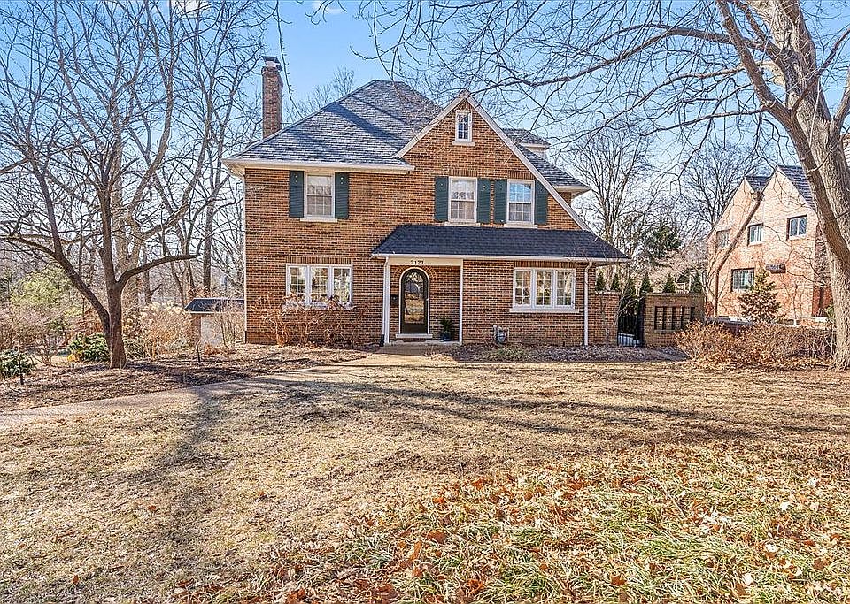 1st image of 2121 S Illini Rd