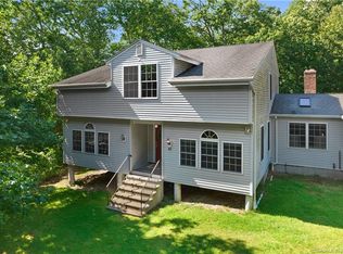 48 Rolling Hills Dr, Oxford, CT 06478
