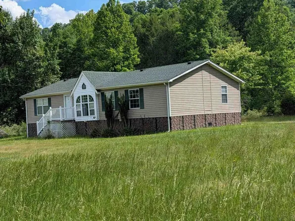 3229 Big Stoney Creek Rd, Dungannon, VA 24245
