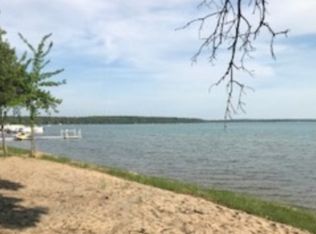 Flagpoint Ave, Roscommon, MI 48653