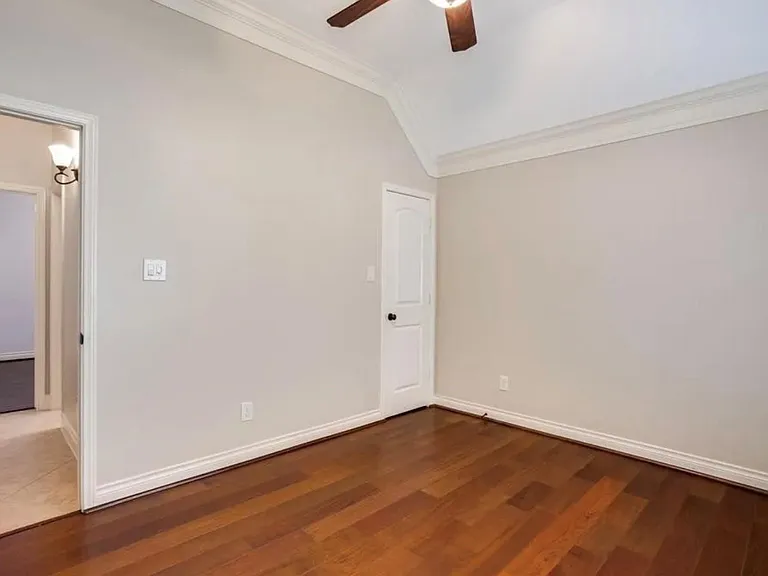 10310 Lockharton Ct — Photo 4