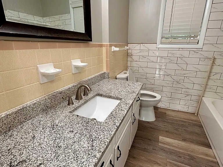 414 Winding Way #B — Photo 8