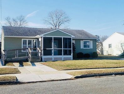 203 E Vermont Ave, Rio Grande, NJ, 08242