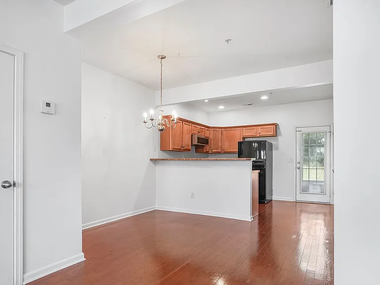 4006 Clinton Ln — Photo 6