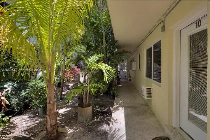 659 Meridian Ave #10 — Photo 11