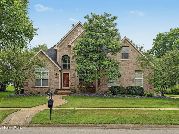 1201 Crosstimbers Dr, Louisville, KY 40245