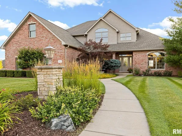 141 S Rhode Island Ave, Morton, IL 61550