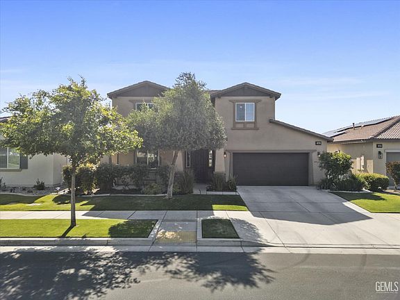 5th image of 203 White Alder Dr